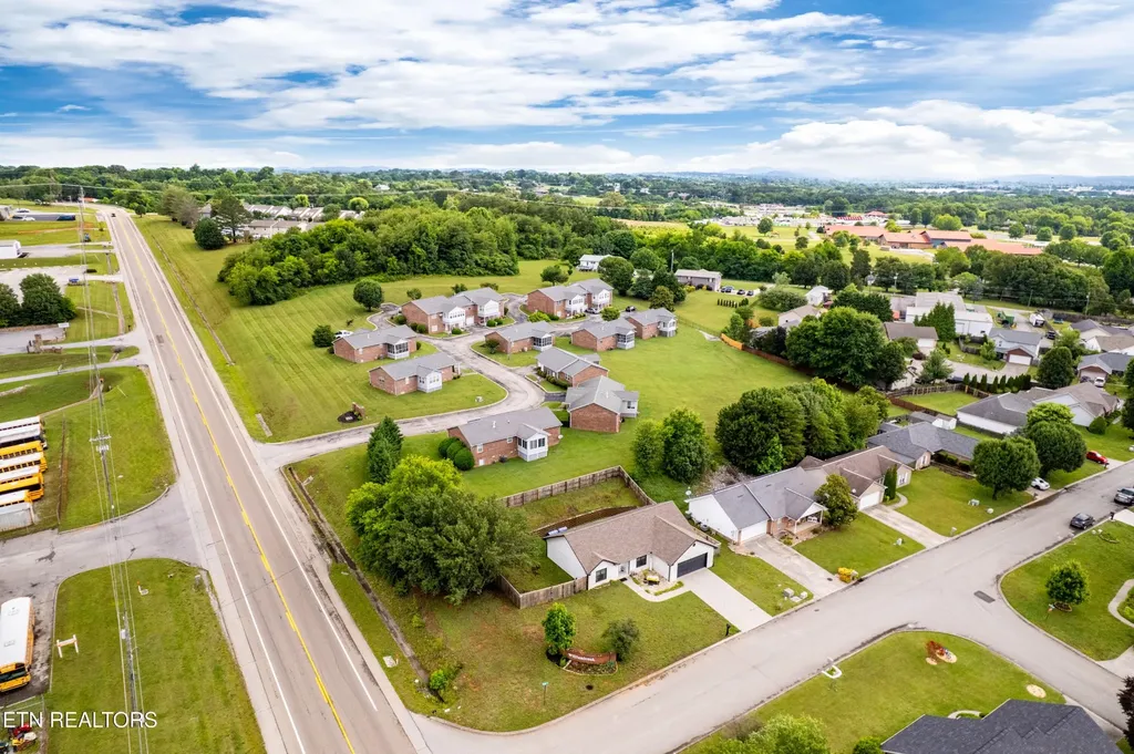 103 Rouen Court Maryville TN 37801