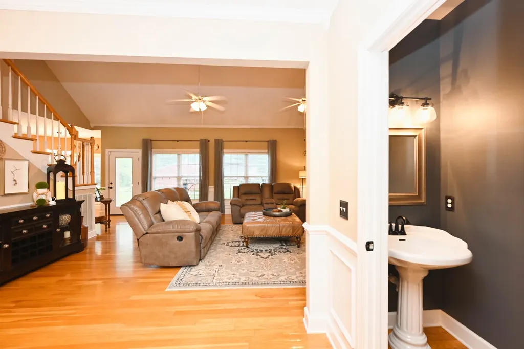 107 Greenfield Lane Castalian Springs TN 37031