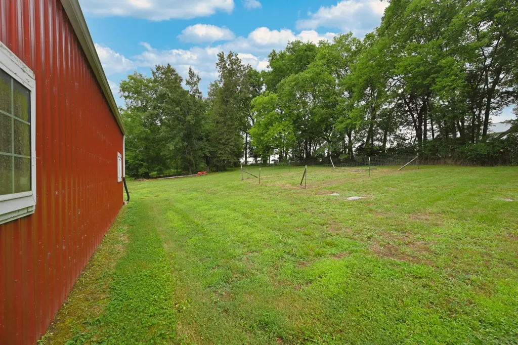 107 Greenfield Lane Castalian Springs TN 37031