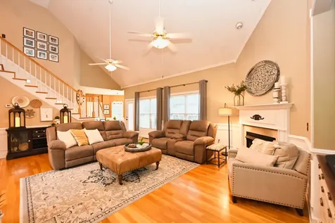 107 Greenfield Lane Castalian Springs TN 37031