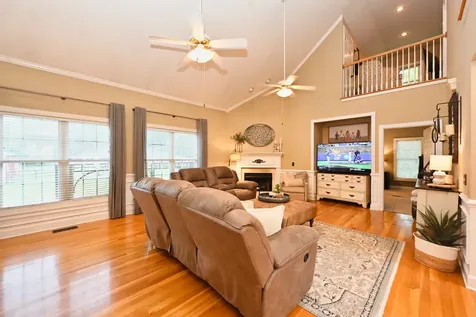 107 Greenfield Lane Castalian Springs TN 37031