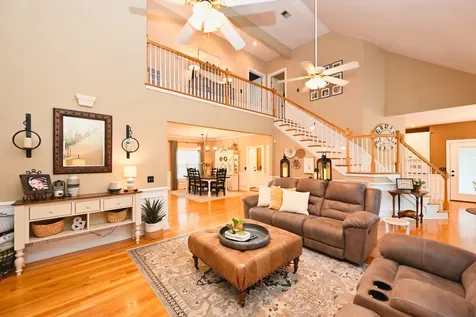107 Greenfield Lane Castalian Springs TN 37031