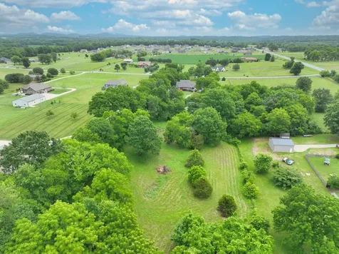 107 Greenfield Lane Castalian Springs TN 37031
