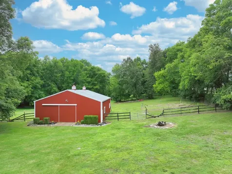 107 Greenfield Lane Castalian Springs TN 37031