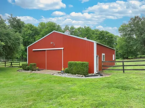 107 Greenfield Lane Castalian Springs TN 37031