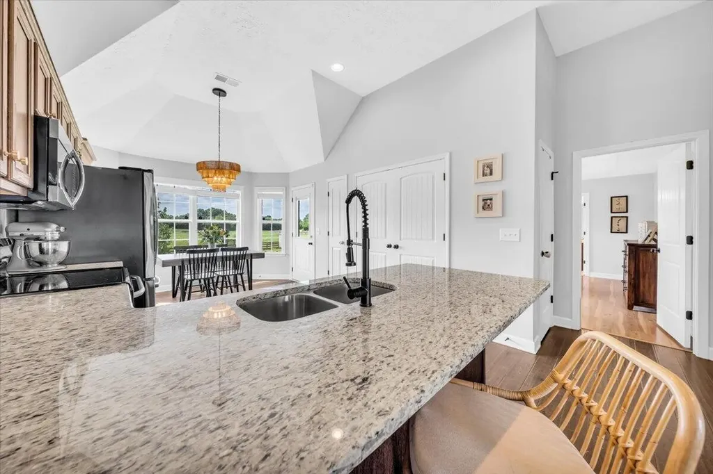 2605 Auldridge Drive Christiana TN 37037