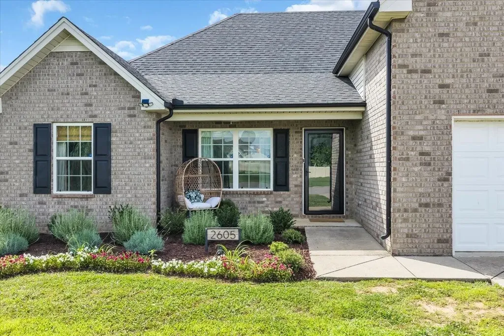 2605 Auldridge Drive Christiana TN 37037