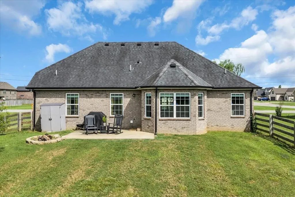 2605 Auldridge Drive Christiana TN 37037