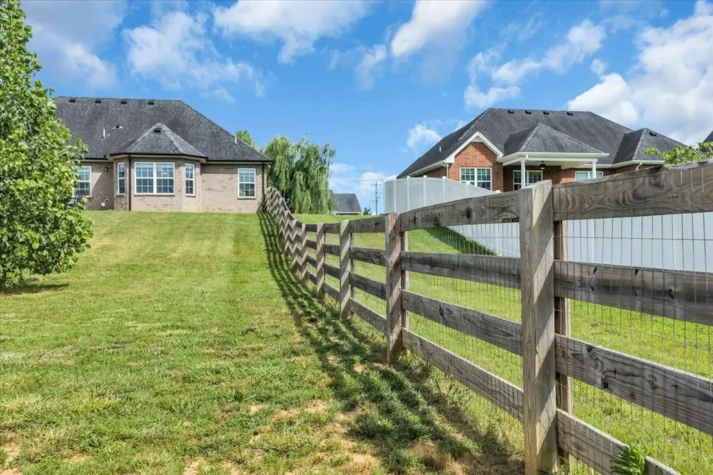 2605 Auldridge Drive Christiana TN 37037