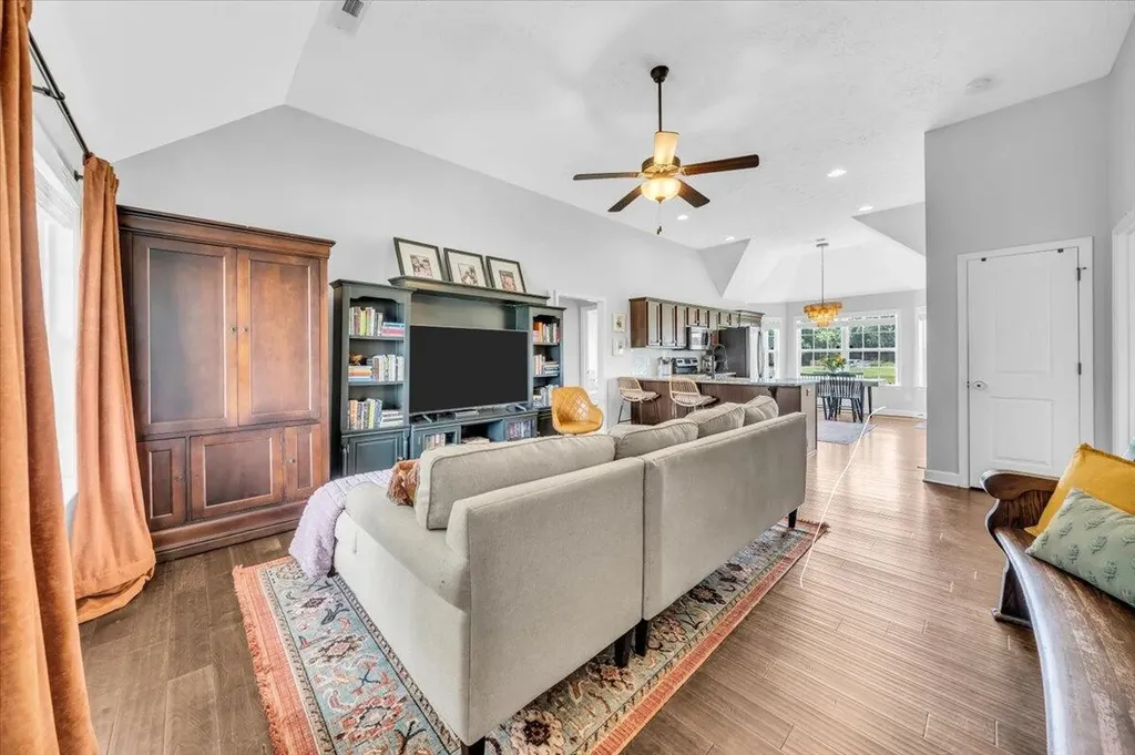 2605 Auldridge Drive Christiana TN 37037
