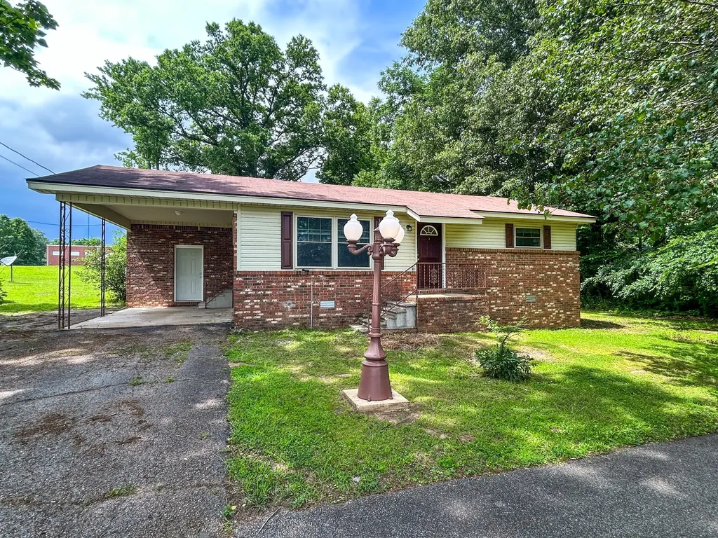 181 Jones Street Huntingdon TN 38344