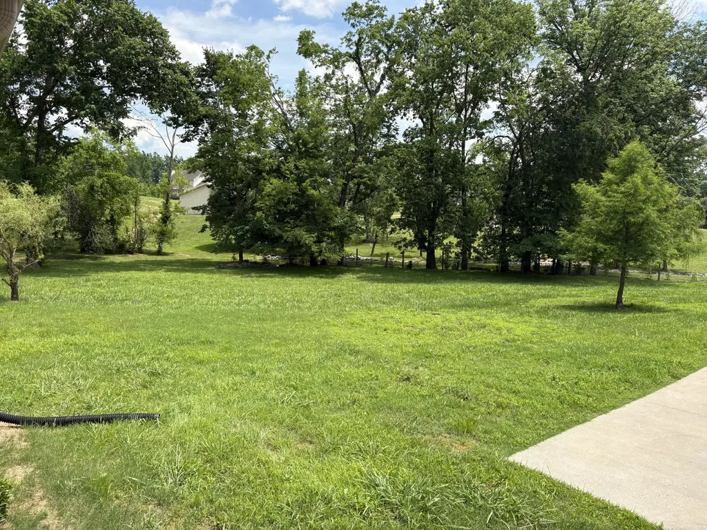11015 Highway 52, W Westmoreland TN 37186