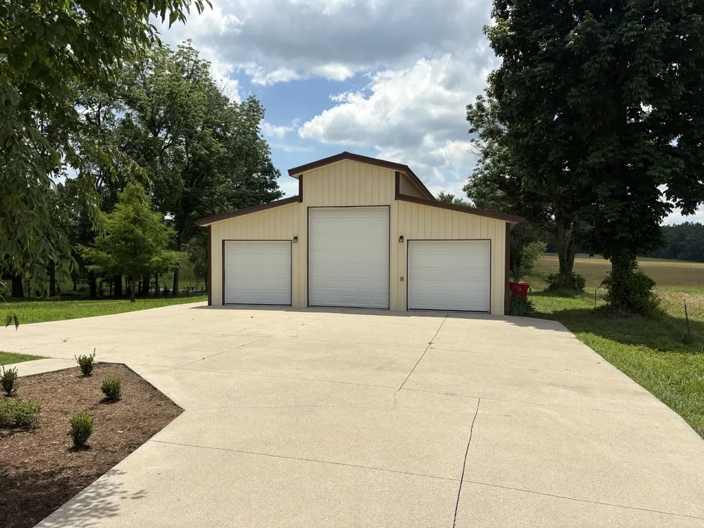 11015 Highway 52, W Westmoreland TN 37186