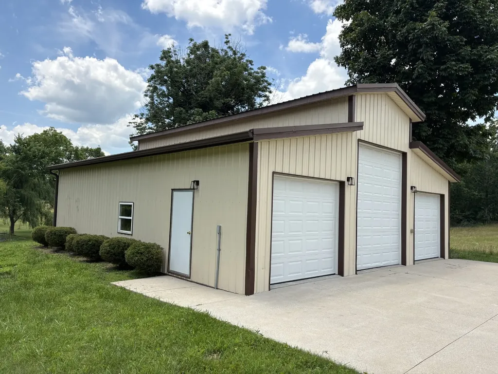 11015 Highway 52, W Westmoreland TN 37186