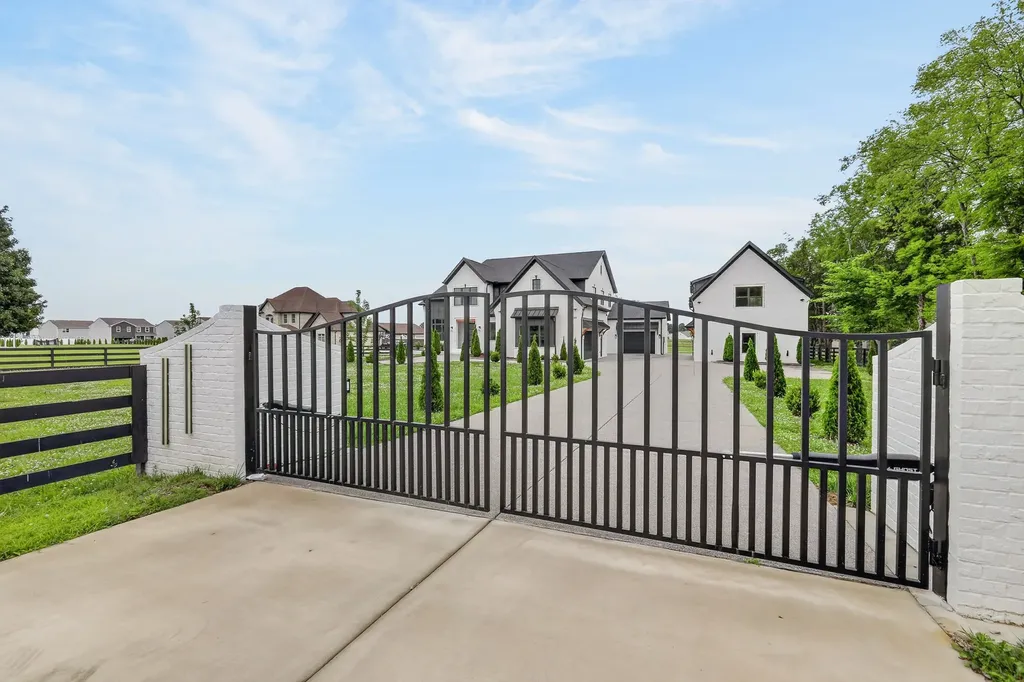 360 Rucker Road Murfreesboro TN 37127