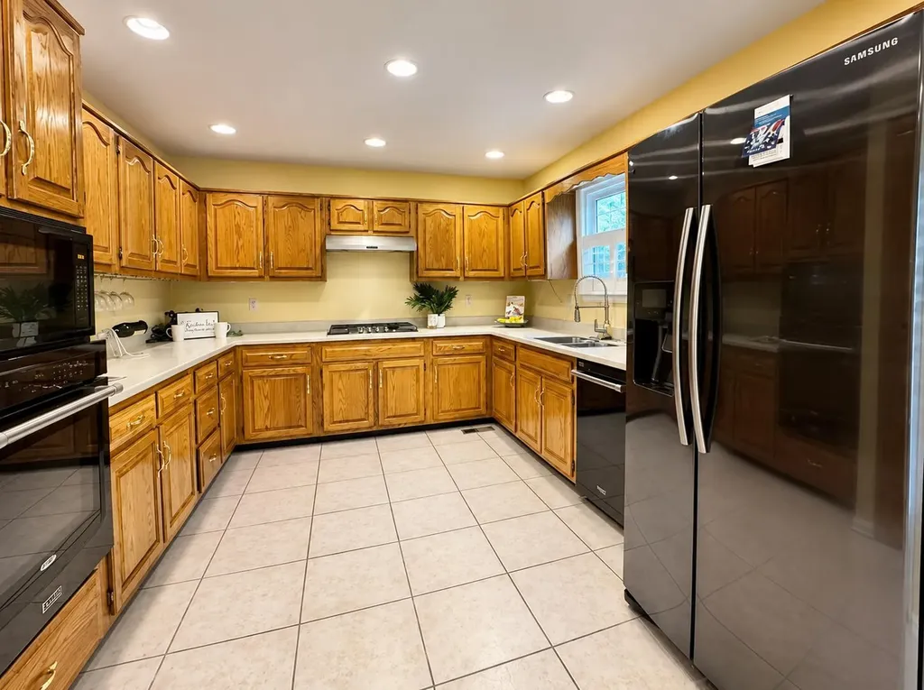 8014 Woodstone Drive Hixson TN 37343