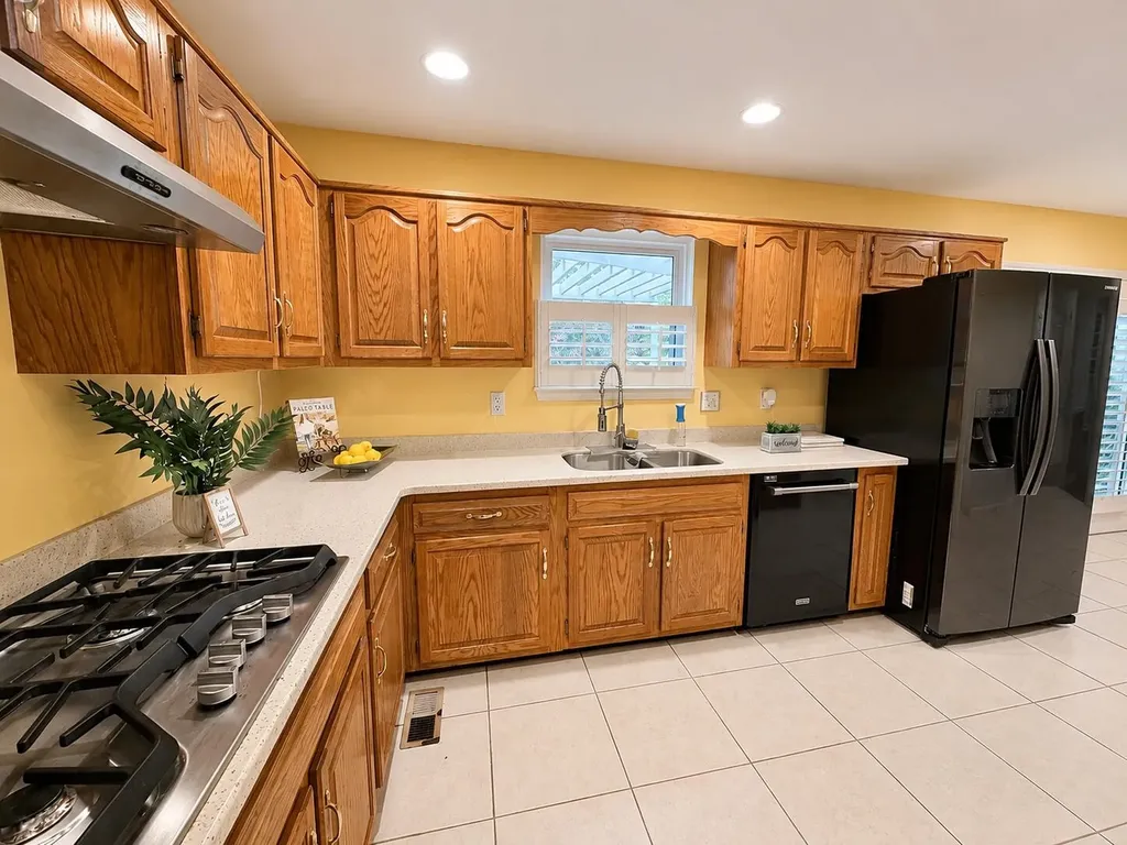 8014 Woodstone Drive Hixson TN 37343