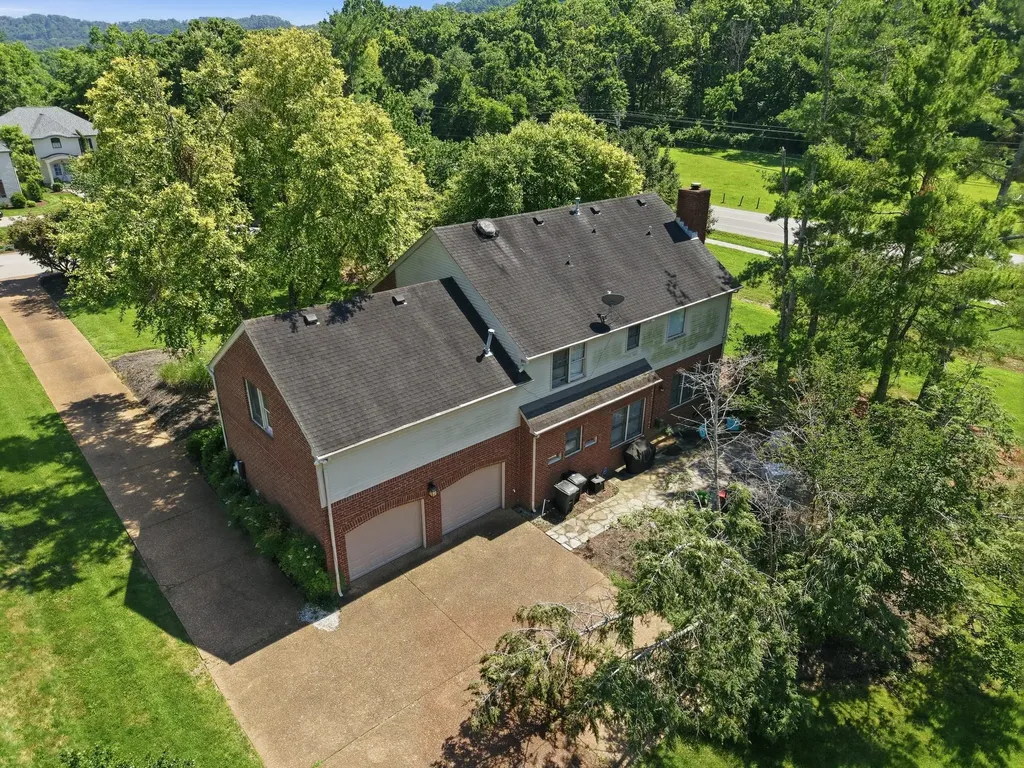 6418 Waterford Drive Brentwood TN 37027