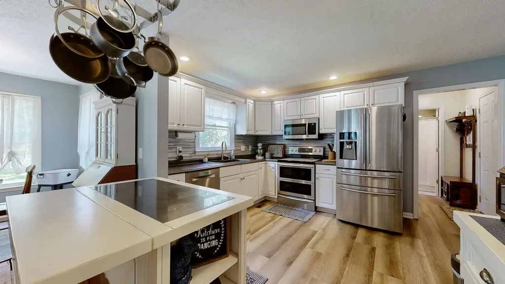 7770 Bridlewood Drive Christiana TN 37037