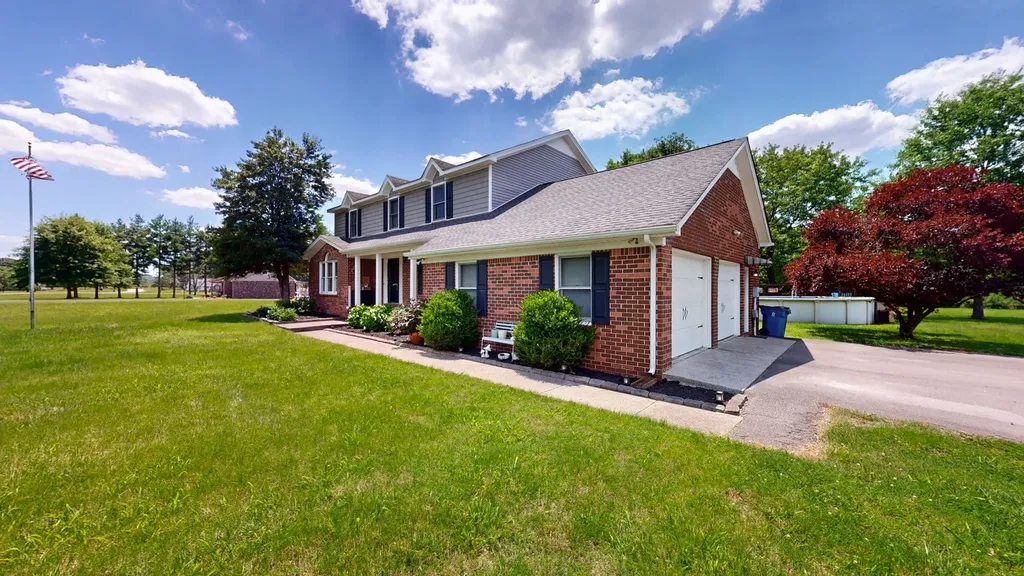 7770 Bridlewood Drive Christiana TN 37037