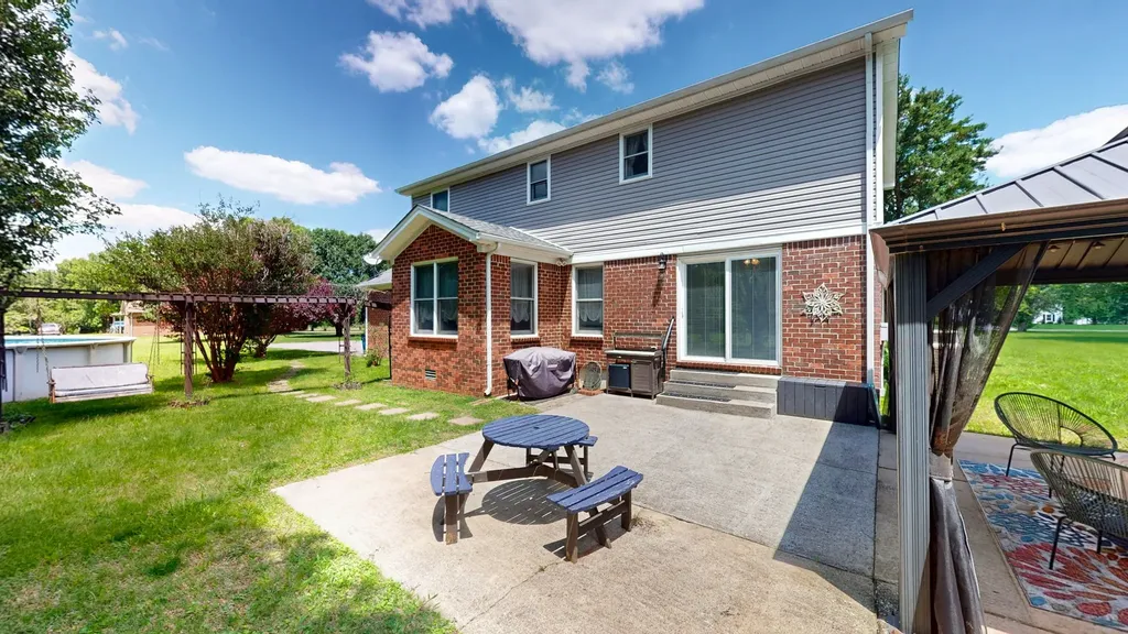 7770 Bridlewood Drive Christiana TN 37037