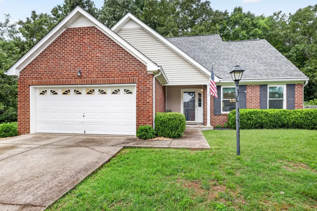 7300 Hidden Lake Circle Fairview TN 37062