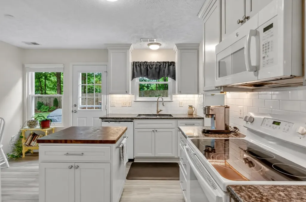 7300 Hidden Lake Circle Fairview TN 37062