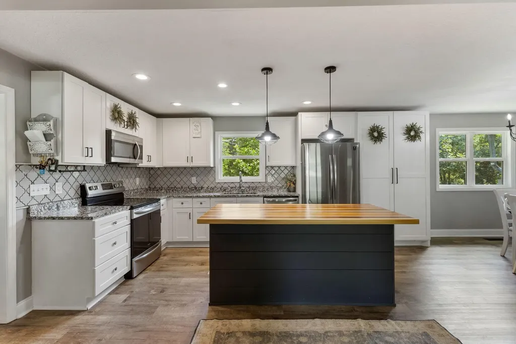 2430 Walnut Drive, NW Cleveland TN 37311