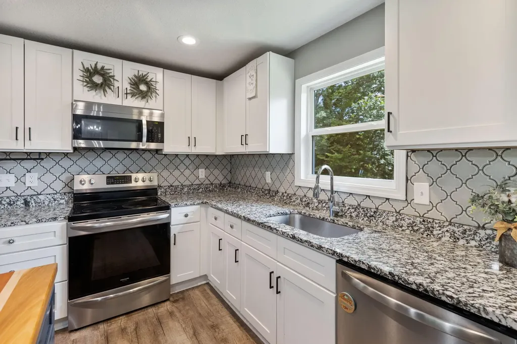 2430 Walnut Drive, NW Cleveland TN 37311
