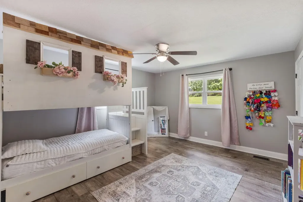 2430 Walnut Drive, NW Cleveland TN 37311