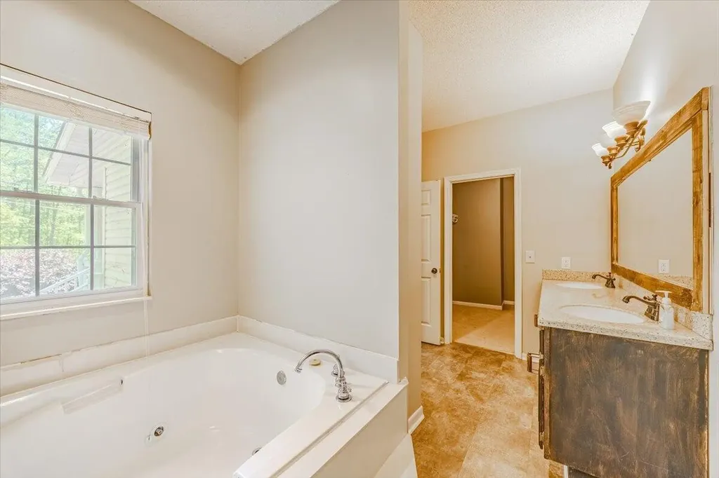 159 Dogwood Trail, NE Cleveland TN 37323