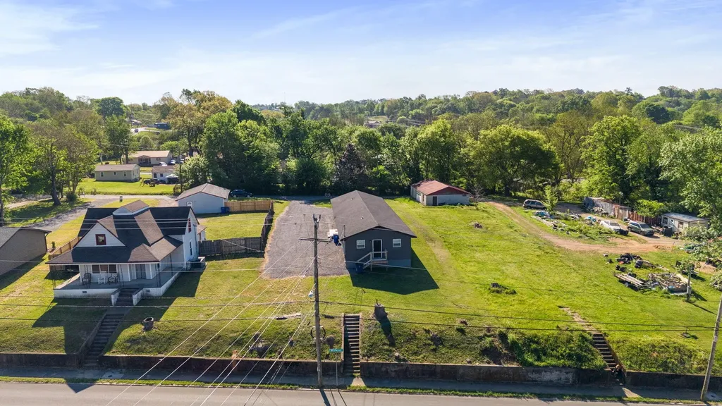 555 Wildwood Avenue, SE Cleveland TN 37311