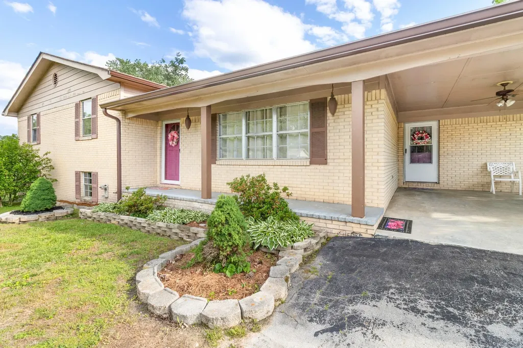 2010 Falcon Lane, SE Cleveland TN 37323