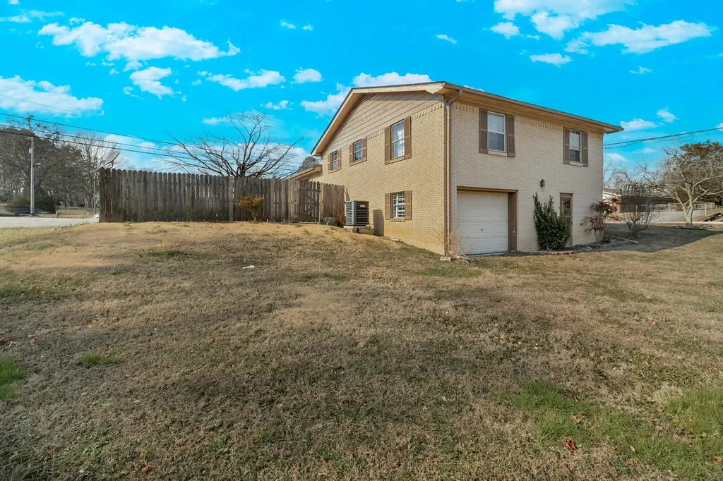 2010 Falcon Lane, SE Cleveland TN 37323