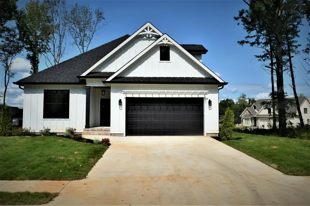5032 Lakeside Lane, NE Cleveland TN 37312