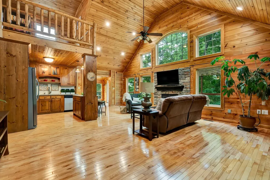 176 Rivers Edge Lane Benton TN 37307