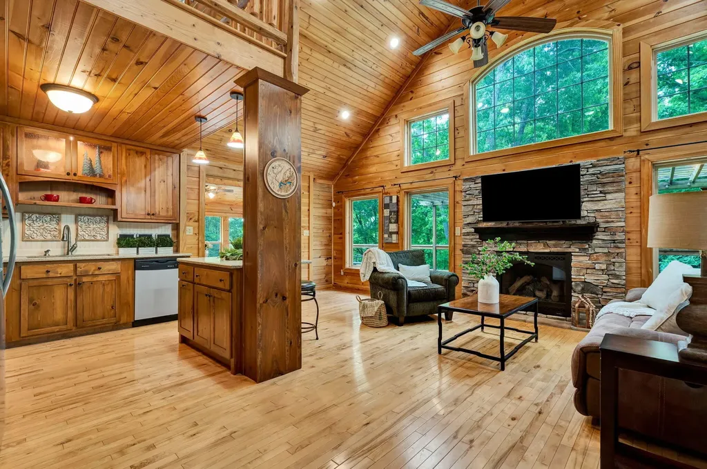 176 Rivers Edge Lane Benton TN 37307
