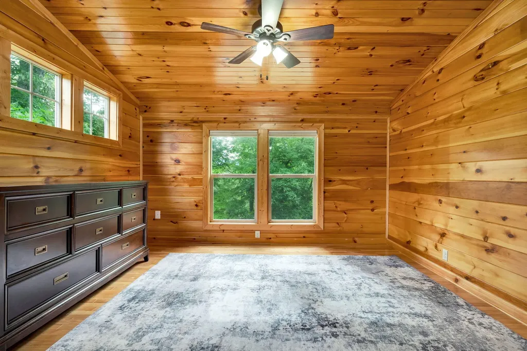 176 Rivers Edge Lane Benton TN 37307