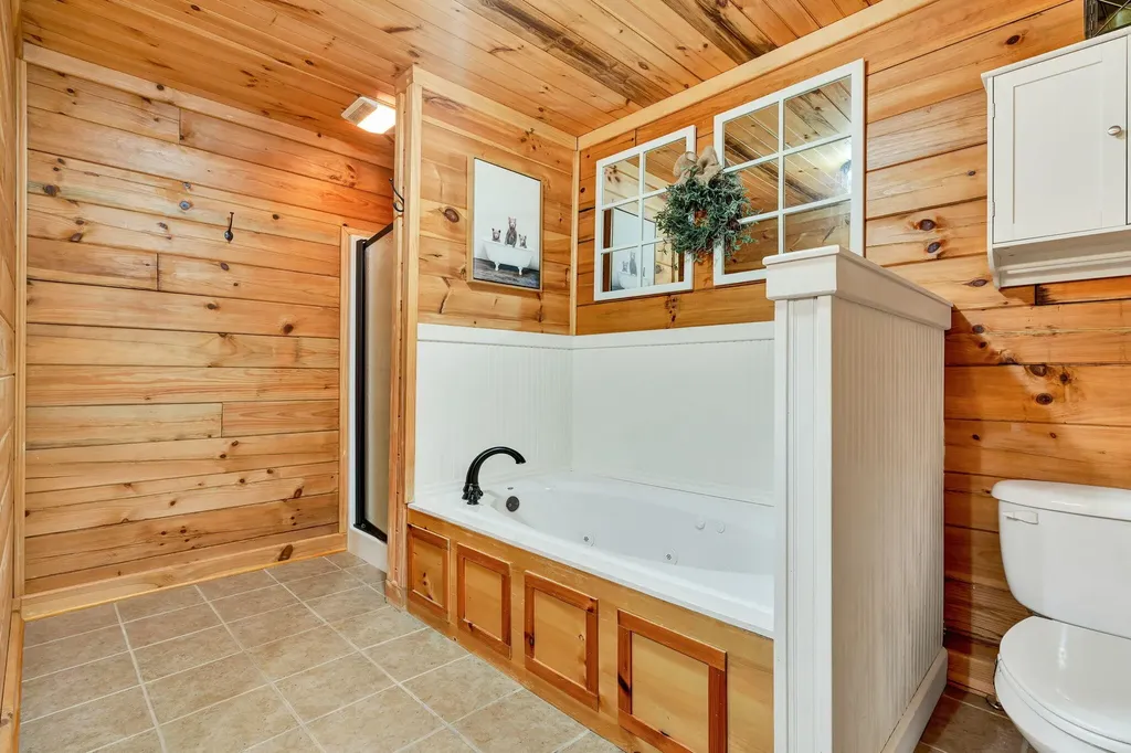176 Rivers Edge Lane Benton TN 37307