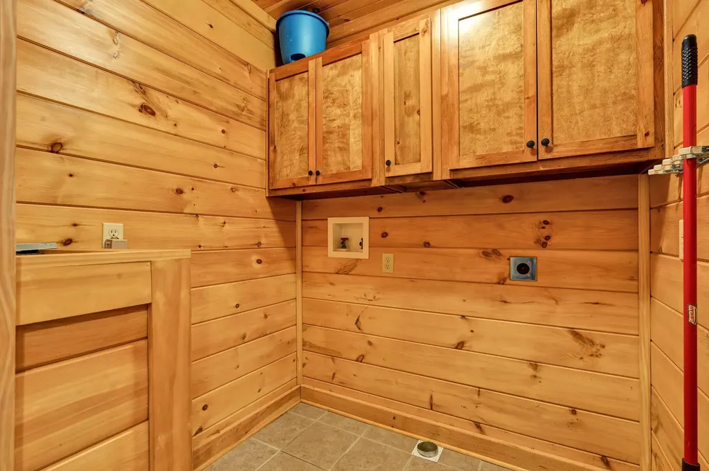 176 Rivers Edge Lane Benton TN 37307