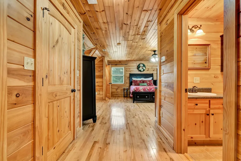 176 Rivers Edge Lane Benton TN 37307