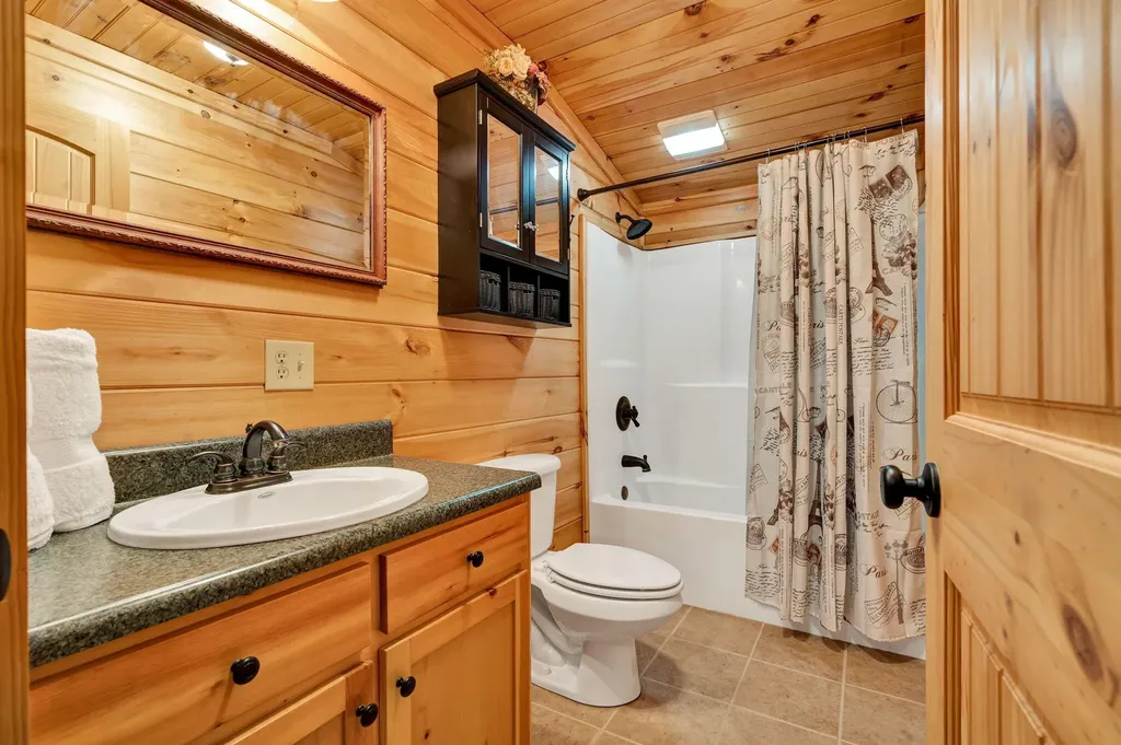176 Rivers Edge Lane Benton TN 37307