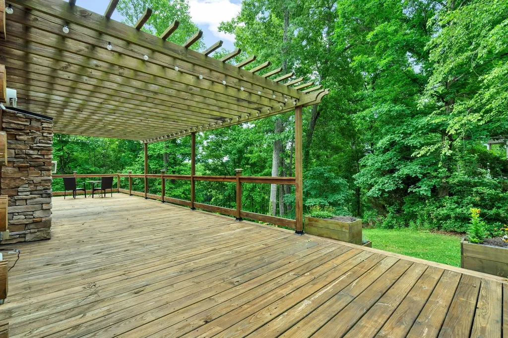 176 Rivers Edge Lane Benton TN 37307