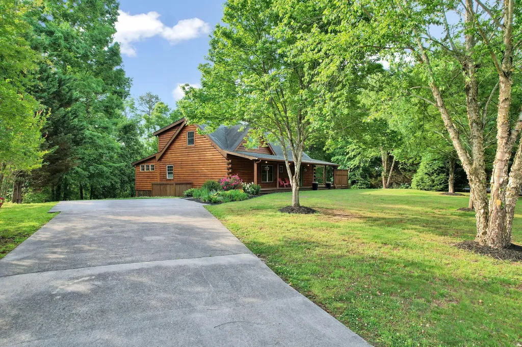 176 Rivers Edge Lane Benton TN 37307