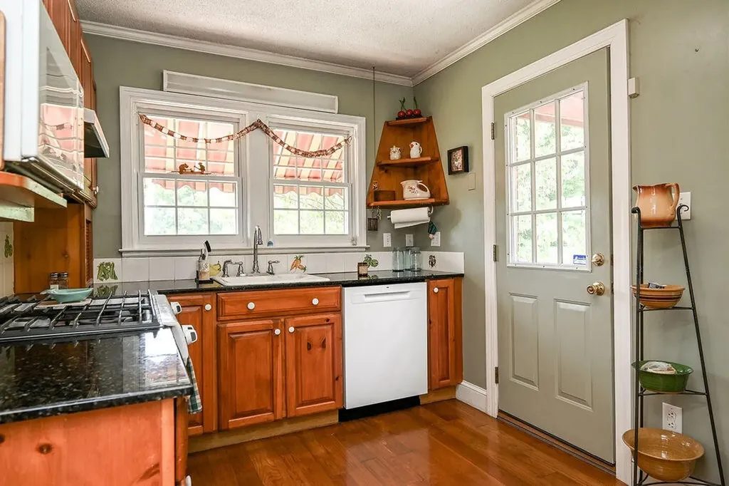 245 Hiwassee Avenue, NE Cleveland TN 37312
