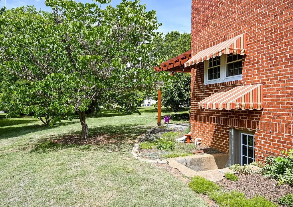 245 Hiwassee Avenue, NE Cleveland TN 37312