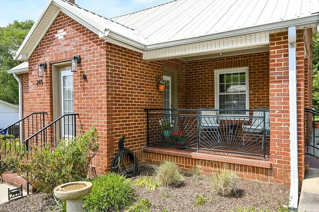 245 Hiwassee Avenue, NE Cleveland TN 37312