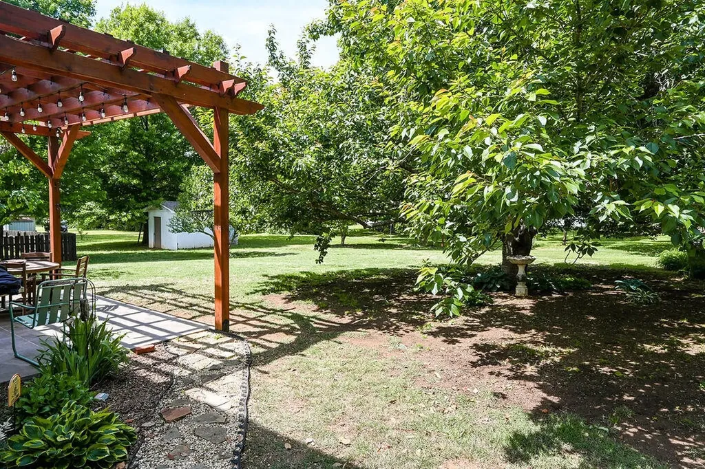 245 Hiwassee Avenue, NE Cleveland TN 37312