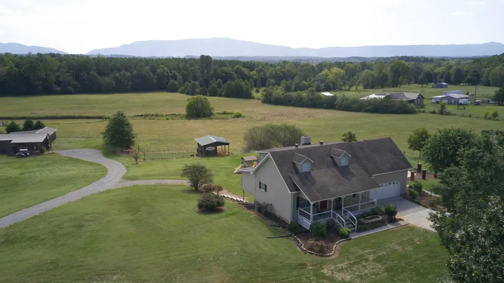 2239 County Road 750 Calhoun TN 37309