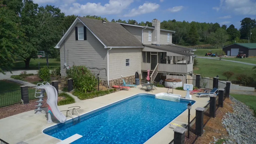 2239 County Road 750 Calhoun TN 37309